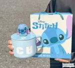 Poklon set keramička solja sa drskom i poklopcem STITCH - Slika 3